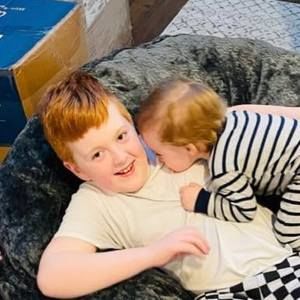 Meet your Posher, Dindia